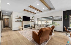 6708 E Dugout Ln, Sioux Falls, SD 57110
