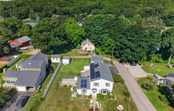 9 West Road, East Lyme, CT 06357