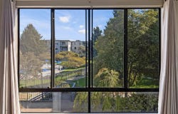 6 Commodore Drive, Emeryville, CA 94608