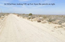 242nd E On Fort Tejon Rd Lane, Llano, CA 93544