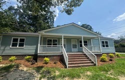 1404 N Dawson St, Thomasville, GA 31792