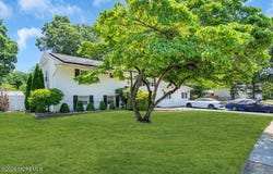 14 Arlington Drive, Howell, NJ 07731