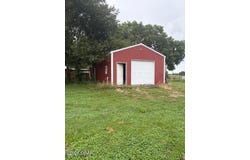 902 E Market Street, Diamond, MO 64840