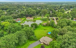 38W686 Ridgewood Lane, Elgin, IL 60124