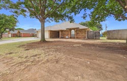 1424 QUAIL RUN, Burkburnett, TX 76354