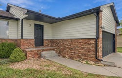 1012 E Winding Lane, Derby, KS 67037