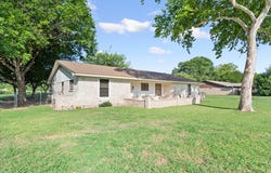 108 Towne W Drive, Lorena, TX 76655