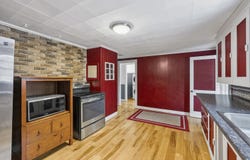 108 Middlesex Road, Topsham, ME 04086