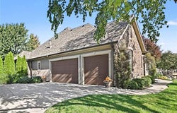 10230 N Prospect Avenue, Kansas City, MO 64155