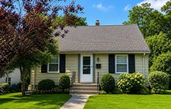 12 Windsor Road, Hamden, CT 06517