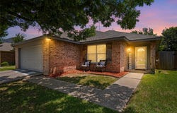 149 Jefferson Drive, Venus, TX 76084