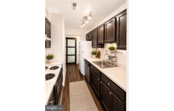 11-B E DAISY Lane, MOUNT LAUREL, NJ 08054
