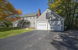 4 Copperfield Lane, Londonderry, NH 03053