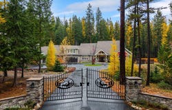 399 Forest Knolls Drive, Sandpoint, ID 83864