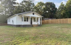 169 Melton St, Gallatin, TX 75764