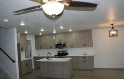 1348 S MOUNTAIN Rd E, Ogden, UT 84404