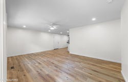 410 W Hemlock St, LaFollette, TN 37766