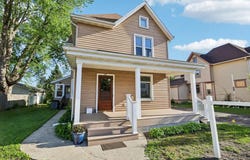 202 W 3rd Street, Waunakee, WI 53597-1383