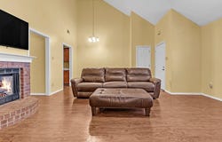 1515 BEAVER TRAIL Dr, Memphis, TN 38016