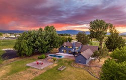 5900 McLoughlin Drive, Central Point, OR 97502