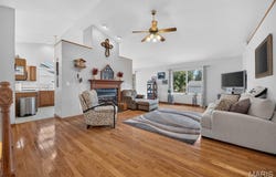 32 Oakbrooke, Troy, IL 62294