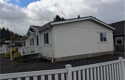133 S GATEWAY Blvd, CottageGrove, OR 97424