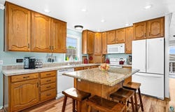 77 Arbutus Dr, Duluth, MN 55810