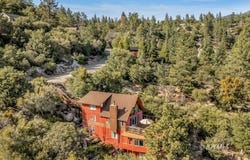 26870 Robin Rd, Idyllwild, CA 92549