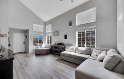 1093 Cloverbrook Circle, Vacaville, CA 95687
