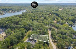 Chimney Point lot: 4, Sunrise Beach, MO 65079