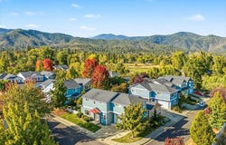 368 Meadow Drive, Ashland, OR 97520