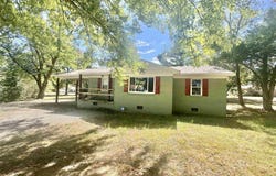41 HALLIBURTON St, Gates, TN 38037-4338