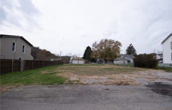 111 Poplar St, Imperial, PA 15126