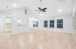 114 Lion Drive, Gravette, AR 72736