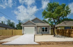 147 W Pine, Granite Shoals, TX 78654
