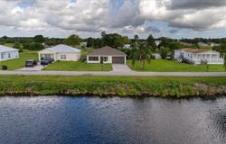 908 RIVERSIDE Drive SW, Moore Haven, FL 33471