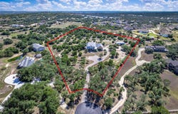 1051 Trailhead Cir, Dripping Springs, TX 78620