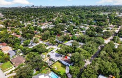 701 NE 164th St, Miami, FL 33162