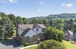 19365 Triple Crown Dr, Abingdon, VA 24211