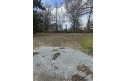 Brooks Street, PARIS, TN 38242