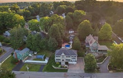 5 Dell Ave, Wakefield, MA 01880