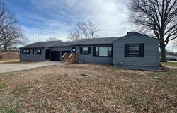 6301 KENTUCKY Avenue, Raytown, MO 64133