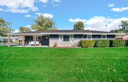 203 Bullseye Lake Road, Valparaiso, IN 46383