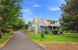 1736 MARKHAM Rd, HoodRiver, OR 97031