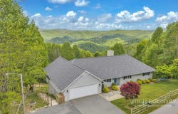 784 Alpine Drive, Seven Devils, NC 28604
