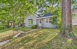 910 10th Avenue S, Saint Cloud, MN 56301