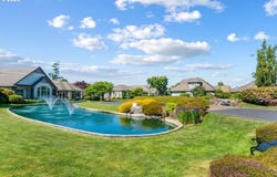 2030 LAKELAND Way, Eugene, OR 97408