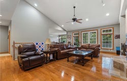 46 Black Road, Kaiser, MO 65047