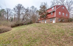 52 Deer Ridge Rd, Norris, TN 37828