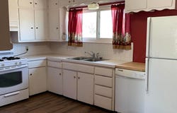 2014 S Drake Drive, Perryton, TX 79070